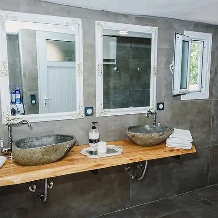 Angelos Εξοχικό σπίτι